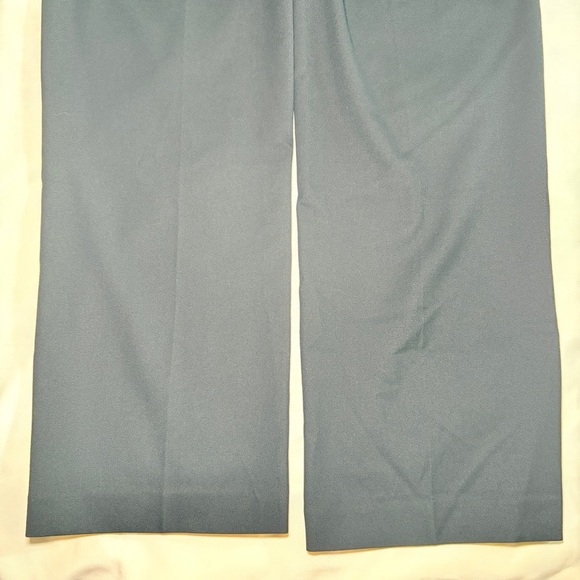 Aritzia- The Effortless Pant (Re)fined Black Size 4 High Waist Trousers - Picture 7 of 9